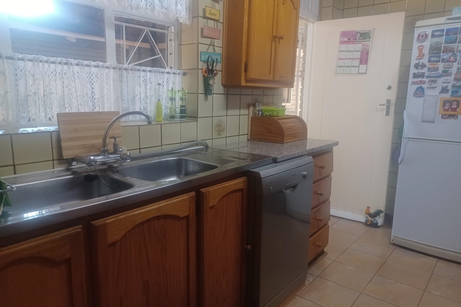 5 Bedroom Property for Sale in St Helena Free State